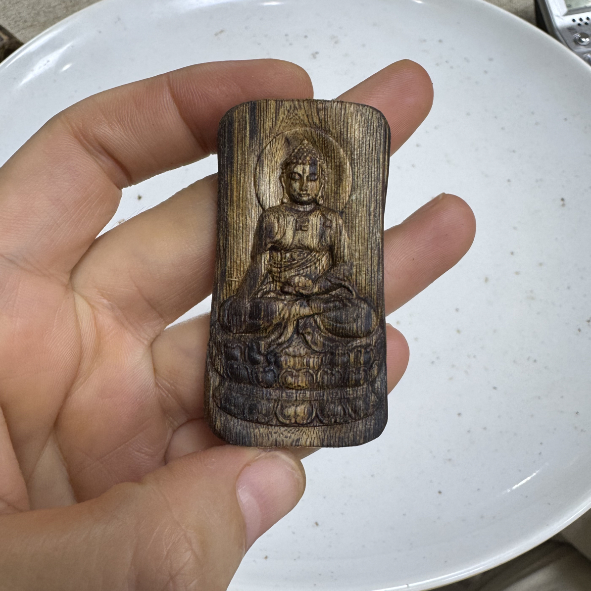 沉香白奇树心油老料大日如来吊坠9克（宽30mm✖️长58mm✖️厚9mm）