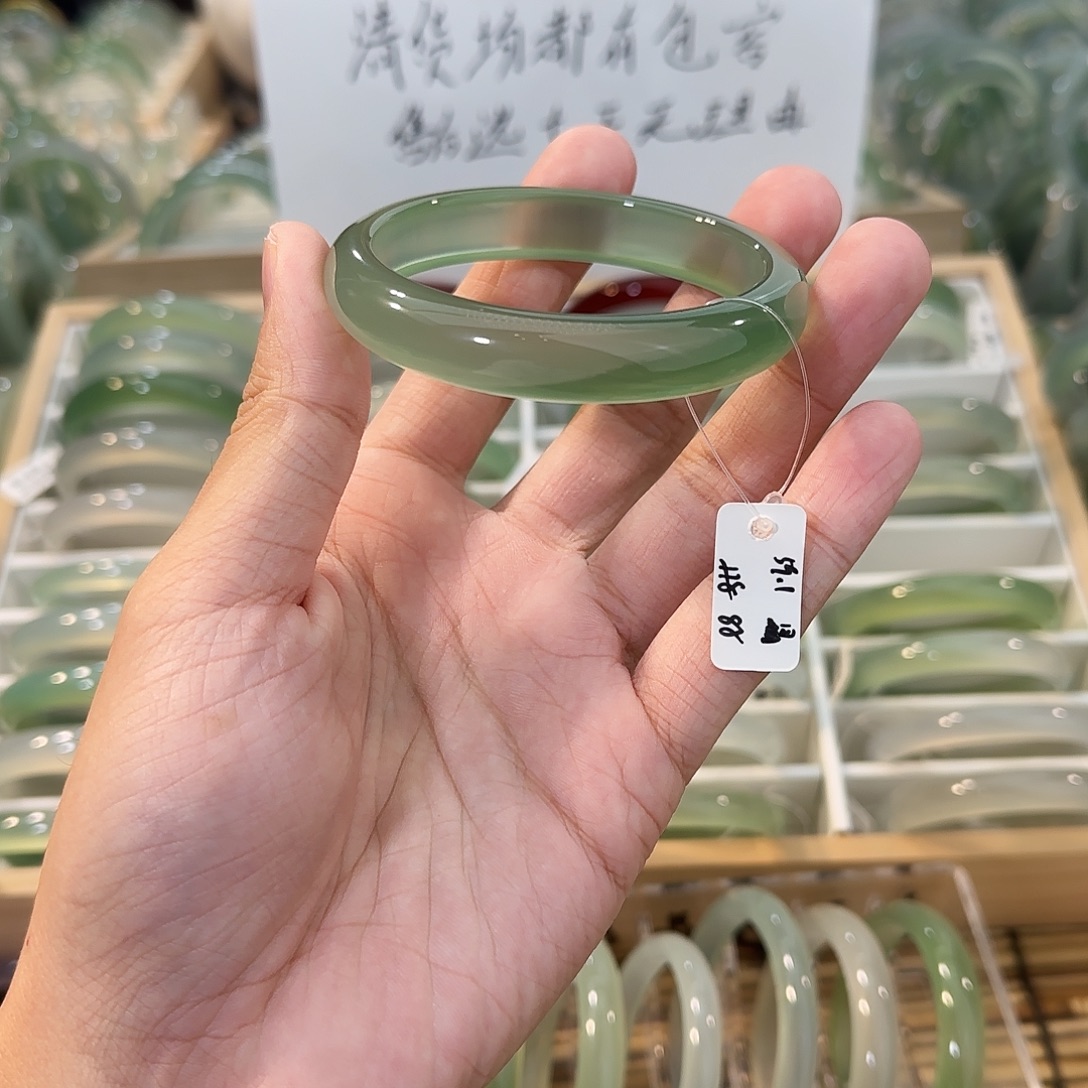 玛瑙/玉髓未镶嵌手镯圈口59.1