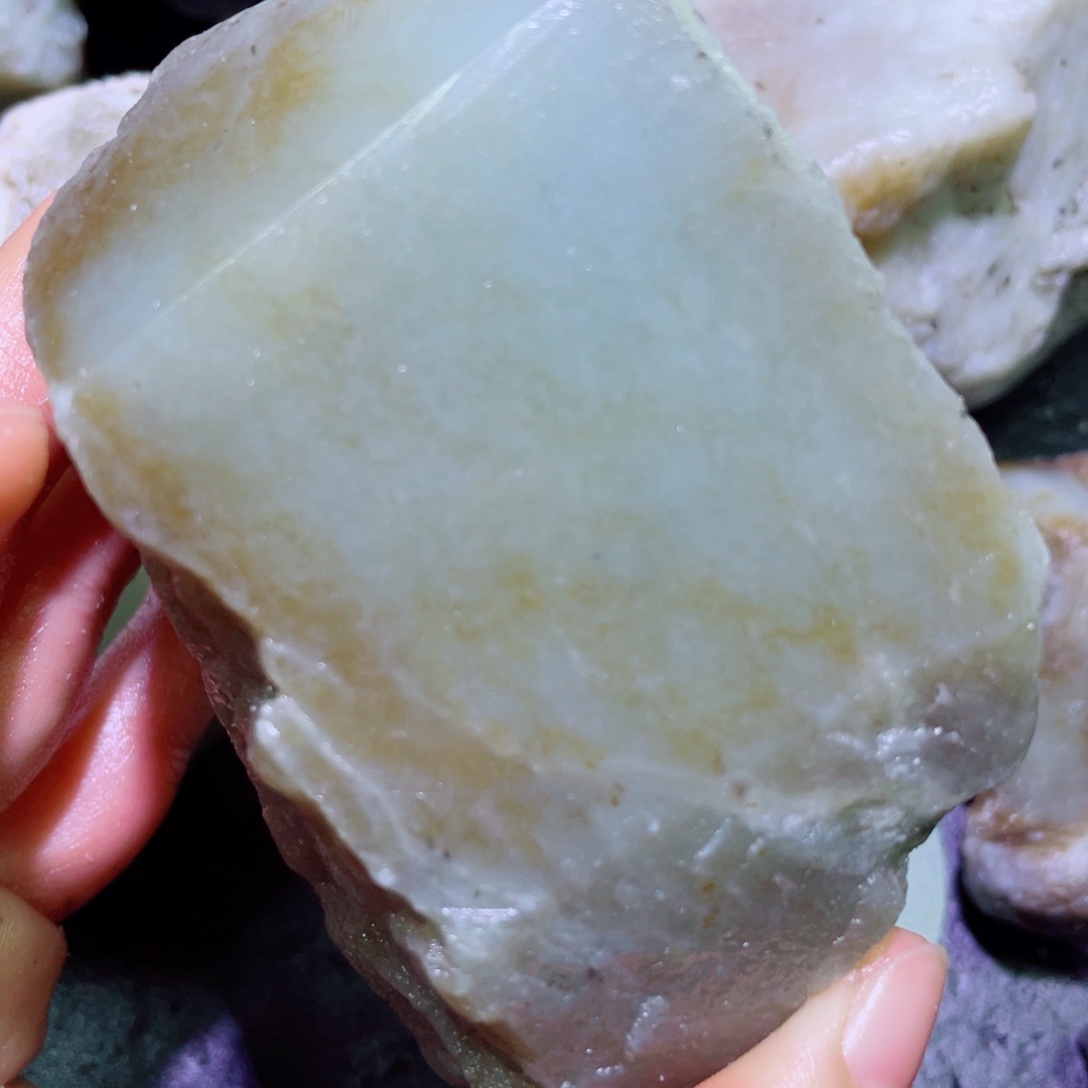 和田玉未镶嵌珠宝半成品