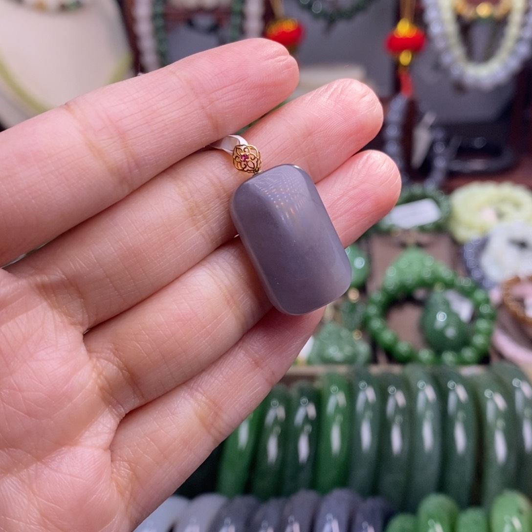 和田玉和田玉烟紫无事牌吊坠金镶未镶嵌