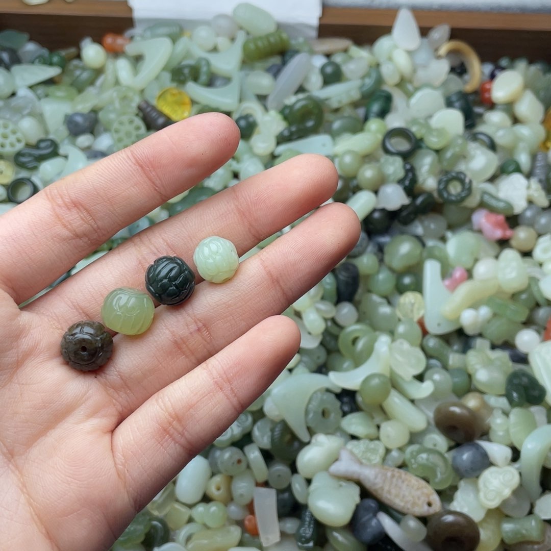 未镶嵌手绳和田玉旺****?