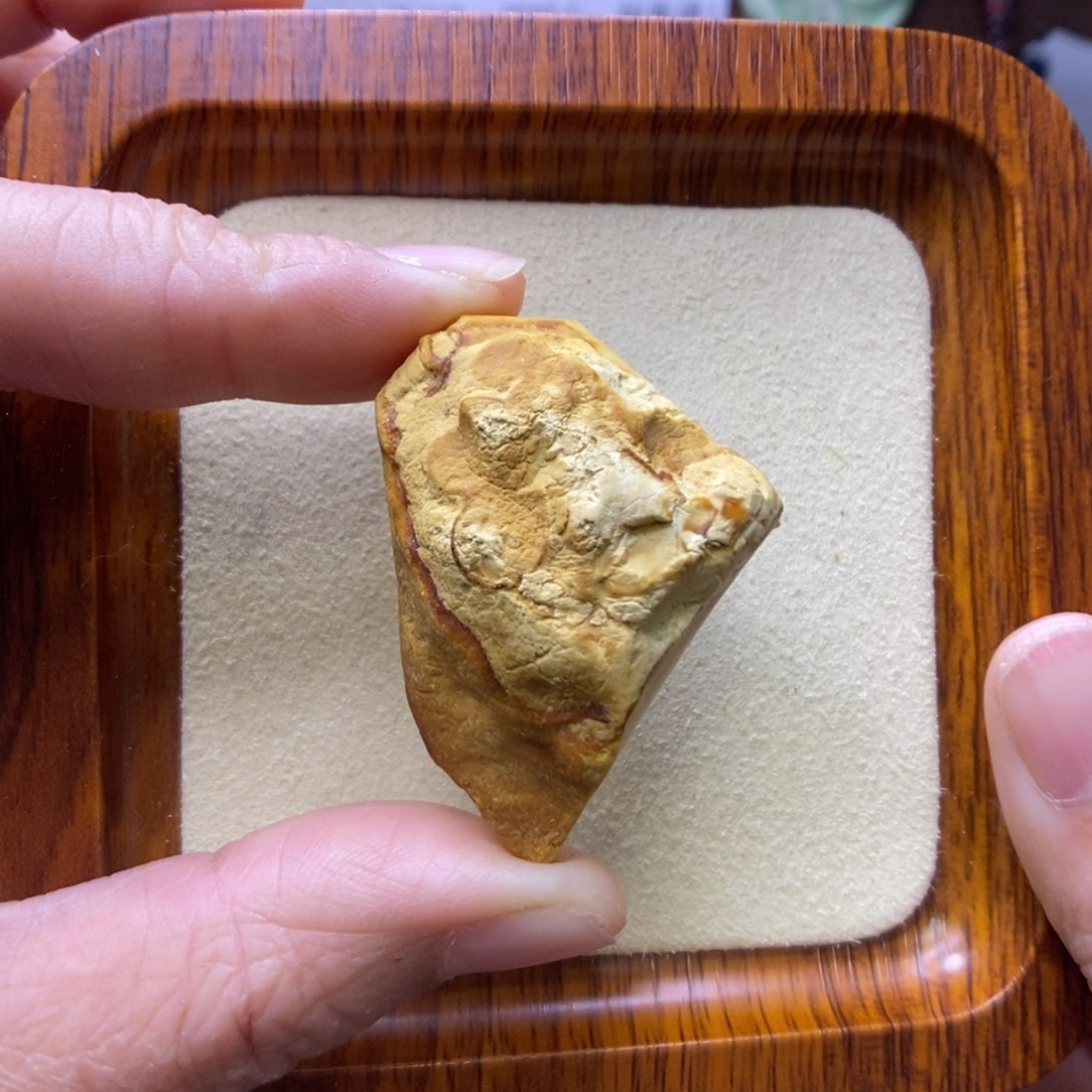 定制琥珀未镶嵌不****?敏