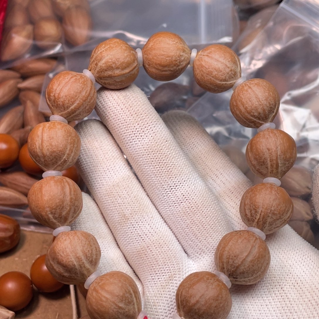 何***颜橄榄核手串/手链1