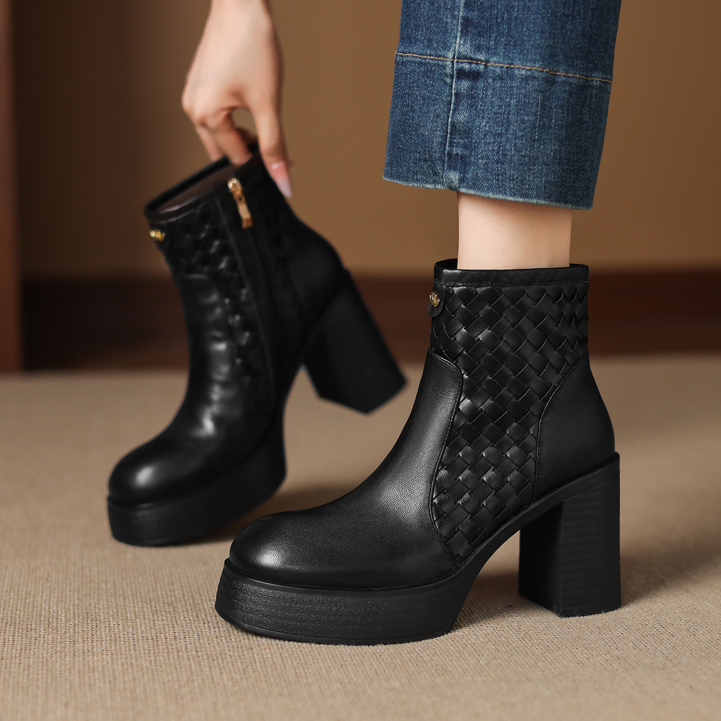 【9cm/羊皮】小众编织羊皮小个子厚底粗跟高跟侧拉链马丁靴女A1360