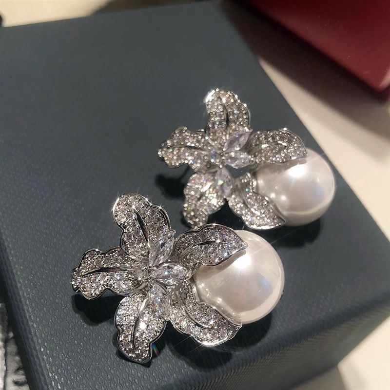 非金属布艺耳饰 2024新款复古高级轻奢气质百搭女士耳环EH011801