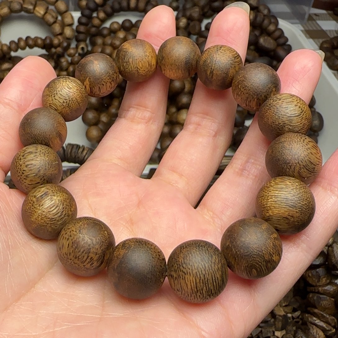 沉香手串老*单圈1.4规格16.5克海南乌身