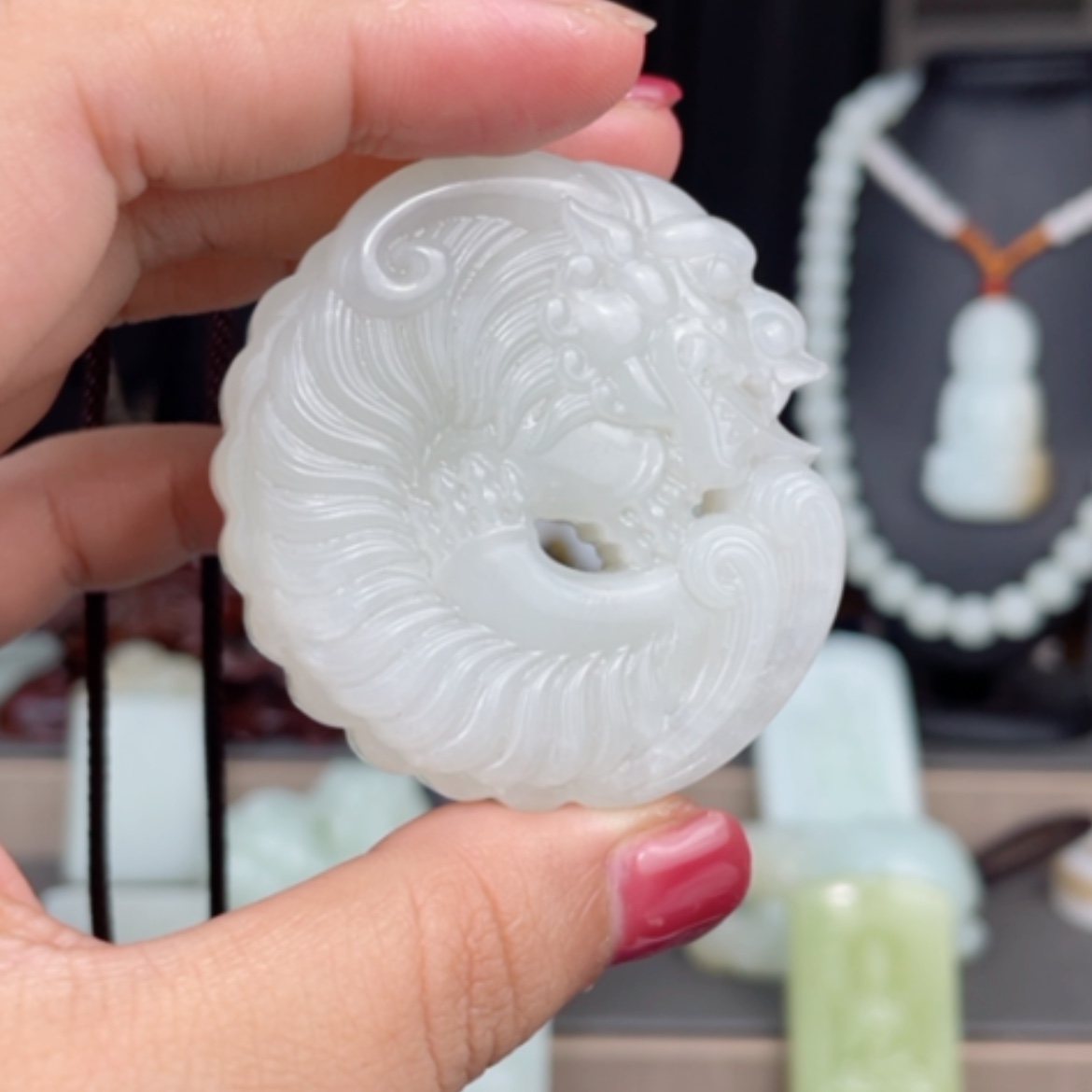 【闪购商品】颈饰未镶嵌和田玉