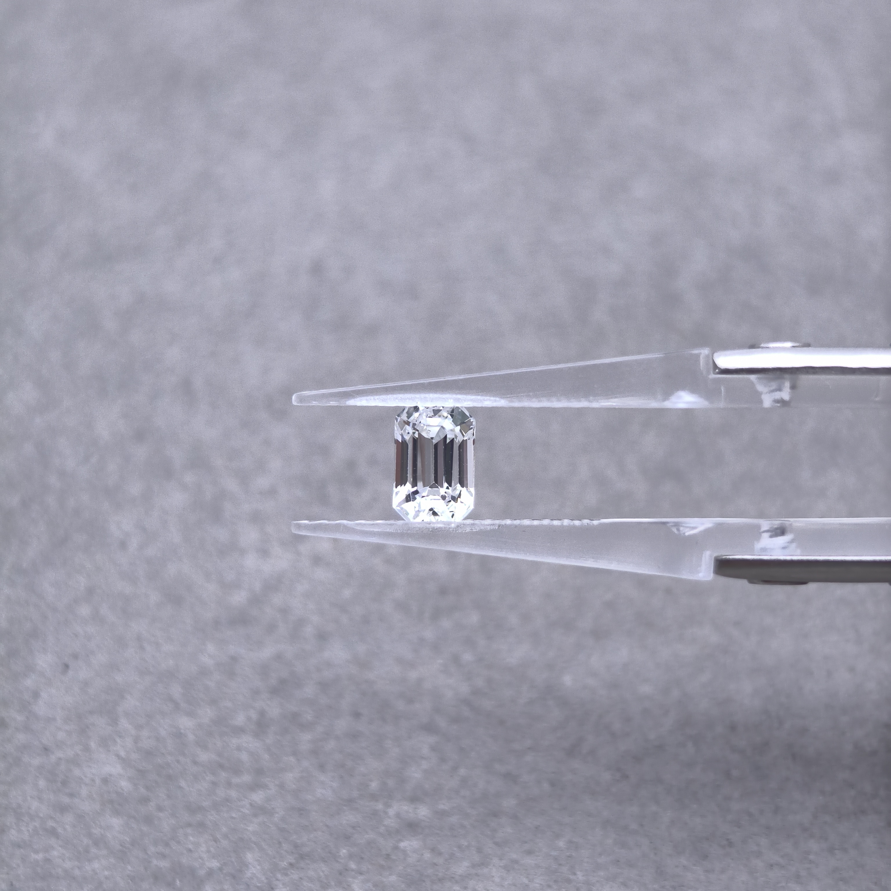 无色蓝宝石N 蓝宝石-1.41ct（01084659）0730