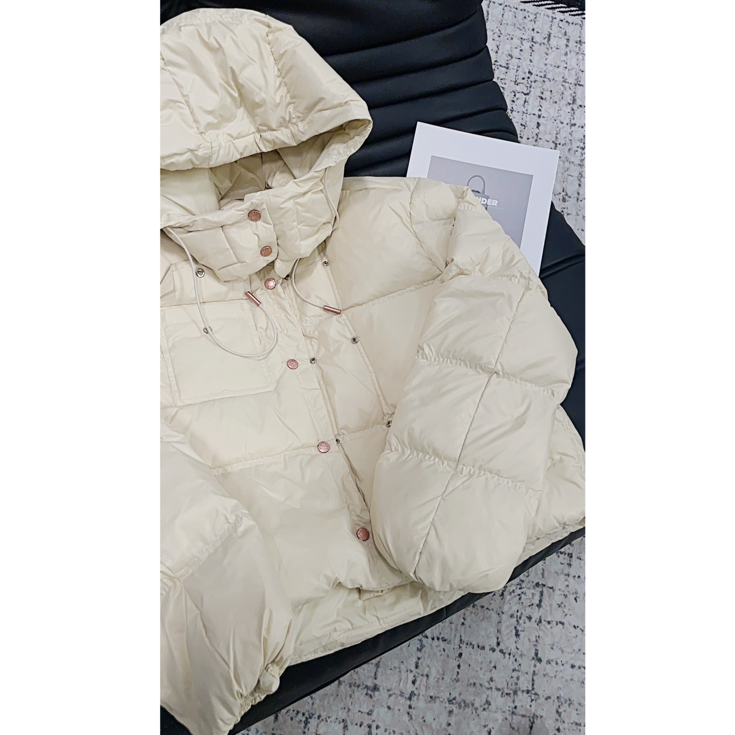 《An ni》【蒙蒙】秋冬新品时尚长袖连帽90白鸭羽绒服外套Ani-C886