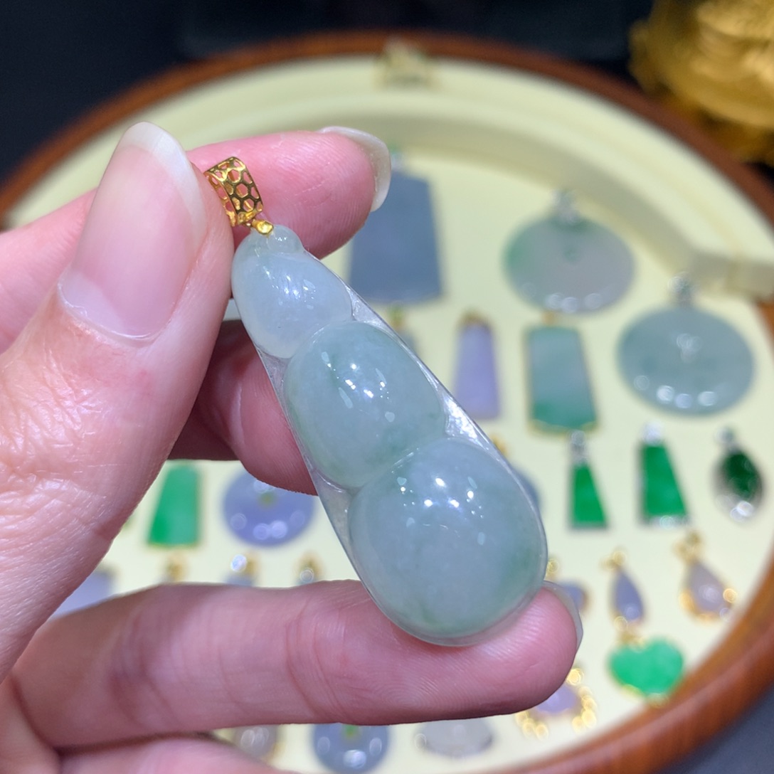 翡翠吊坠(不含链)未镶嵌