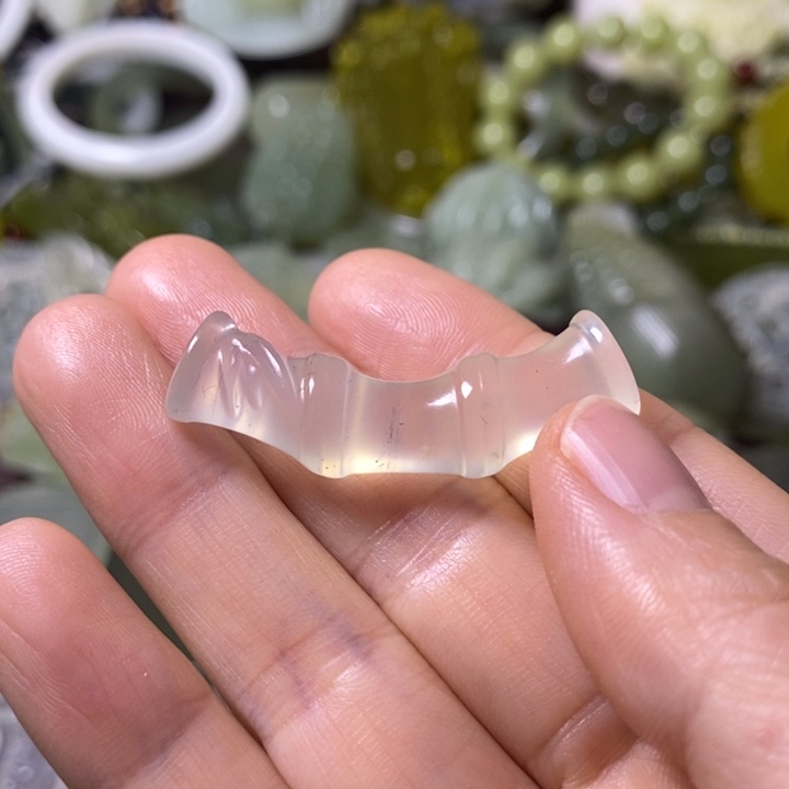 岫玉岫玉挂件未镶嵌