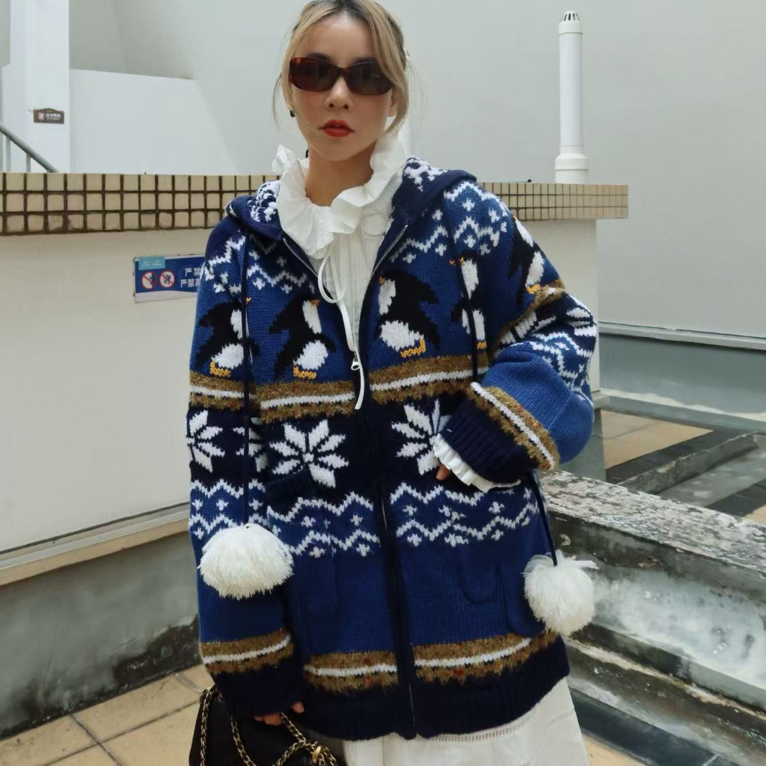 FOR25秋冬企鹅雪花提花毛织外套