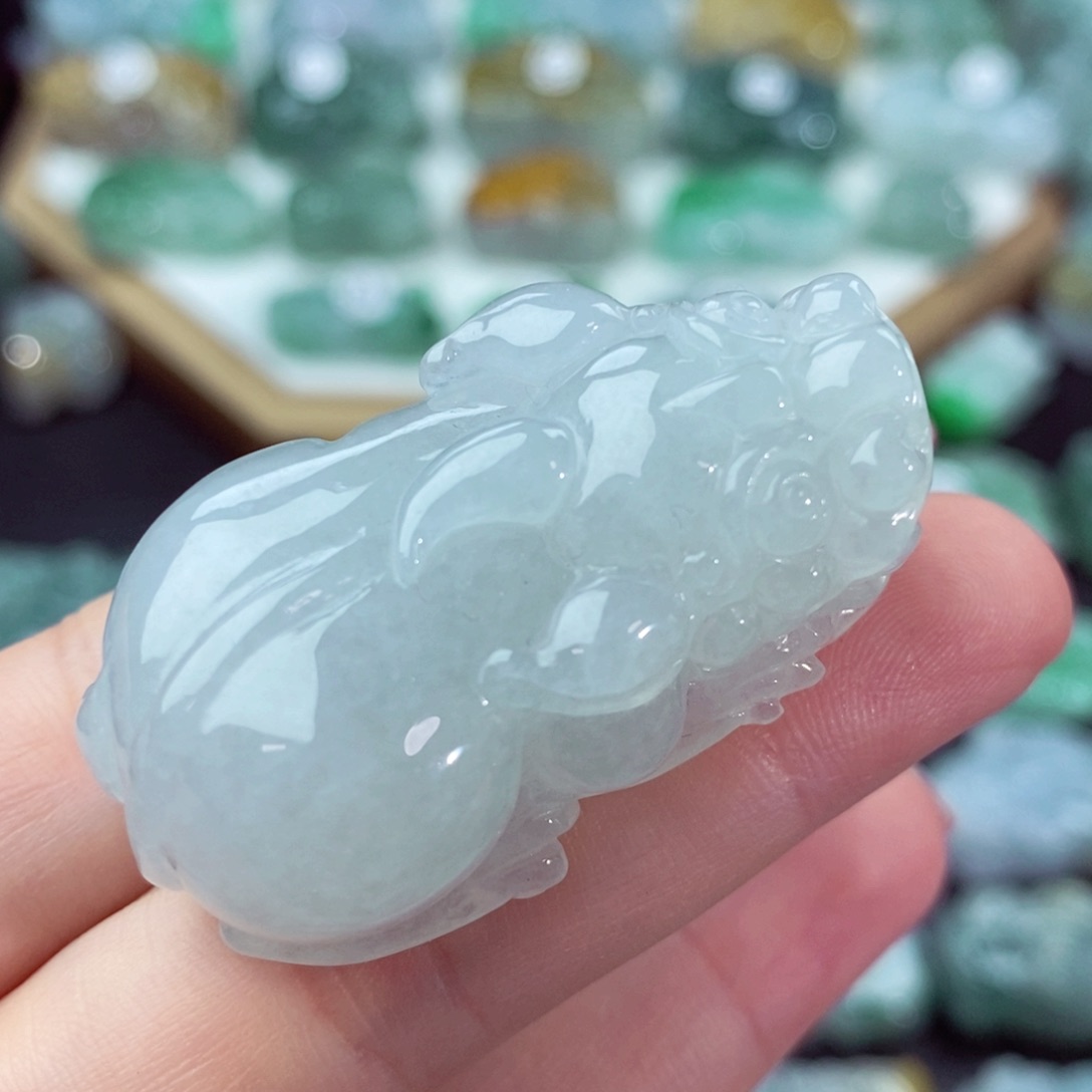 翡翠颈饰未镶嵌天然