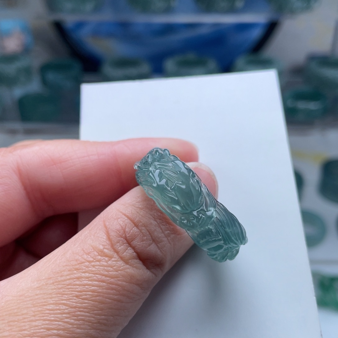 【闪购商品】翡翠戒指未镶嵌张*某翡翠