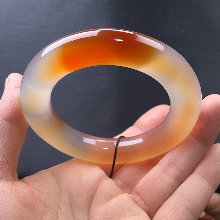 玛瑙/玉髓未镶嵌手镯55圈口