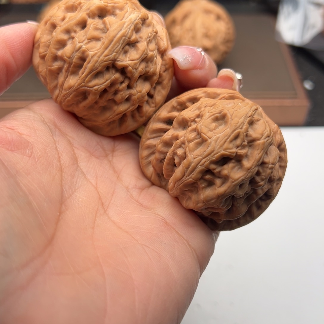 文玩核桃把件红锦鲤46