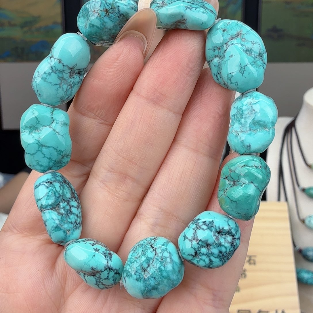 绿松石未镶嵌珠宝奇石