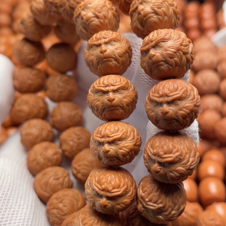 猴头核桃吊坠ღ***0斗战胜佛