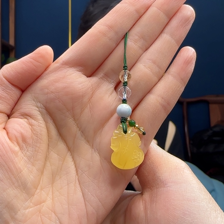 蜜蜡吊坠(赠链)未镶嵌