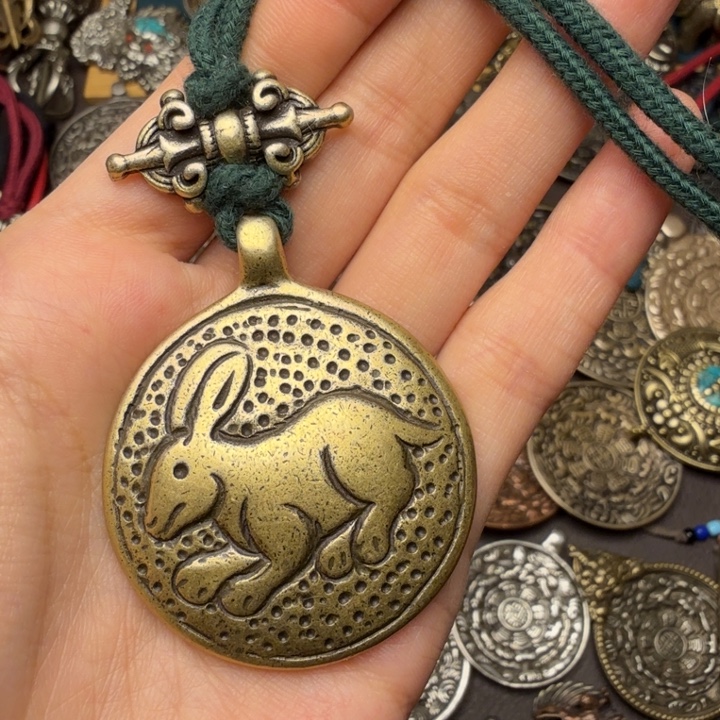 藏传文玩九宫如图