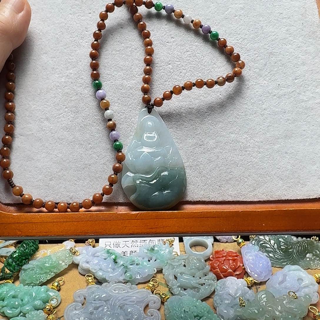 吊坠(赠链)未镶嵌翡翠