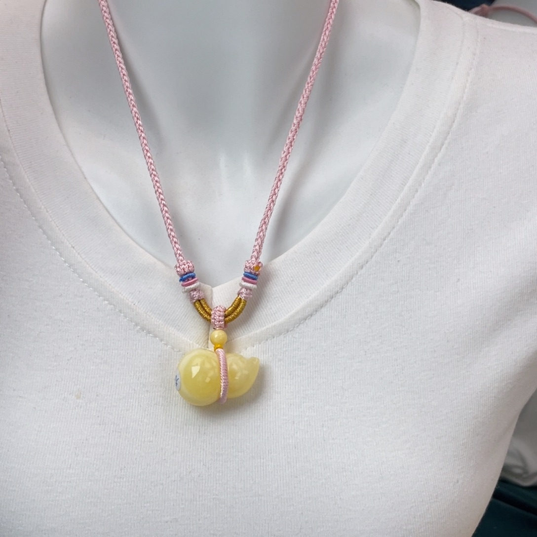 琥珀裸石未镶嵌蜜蜡