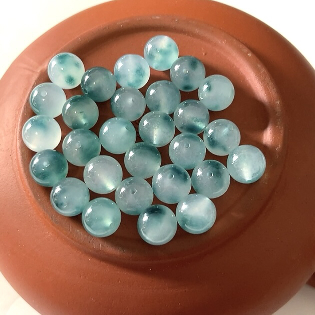 卡10mm左右天然缅A翡翠飘花散珠（拍一颗发一颗 多样性发货）