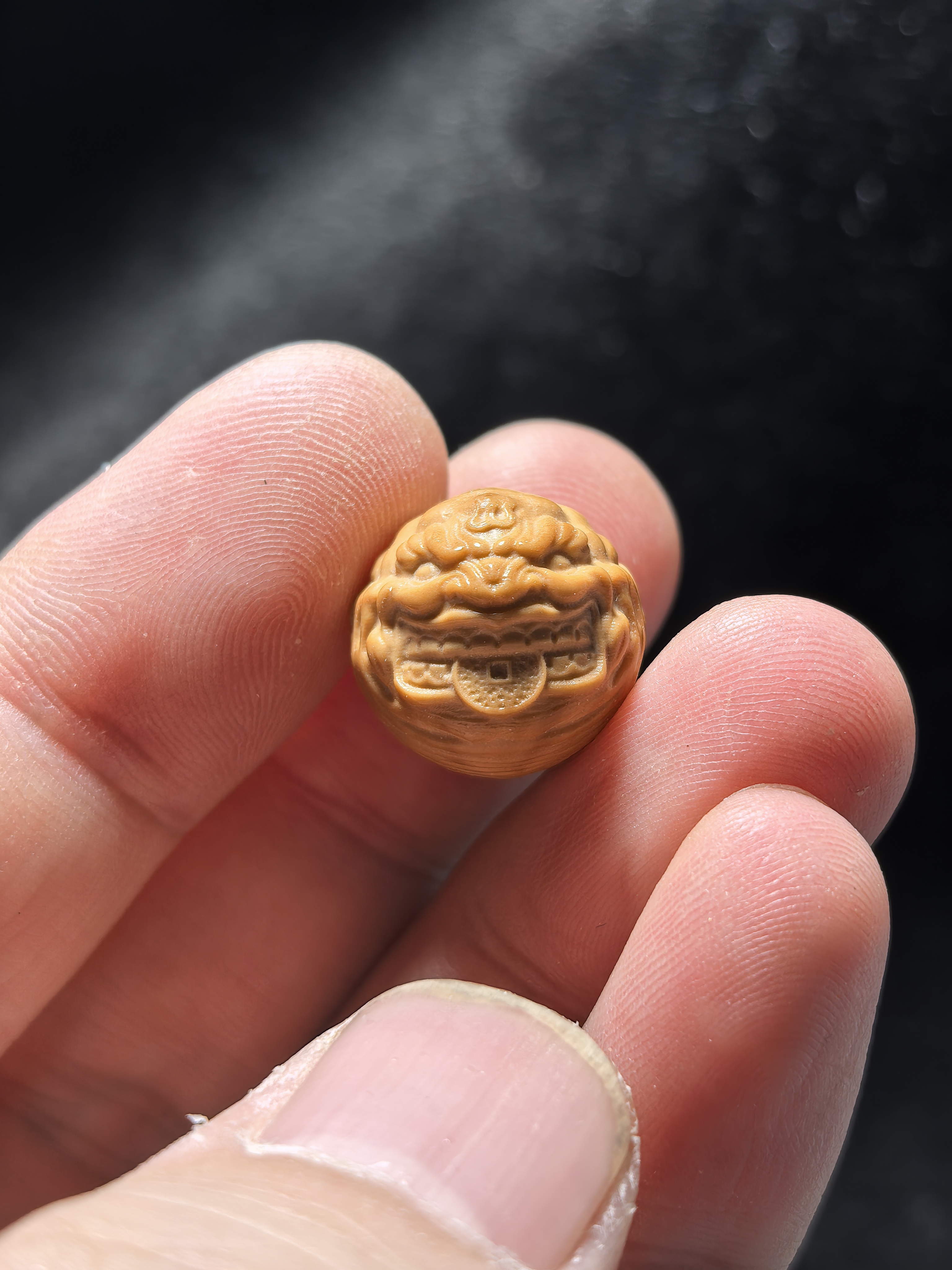 猴头雕刻咬钱恶僧单籽（有封口线，介意勿拍）