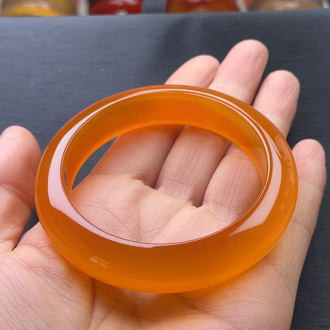 玛瑙/玉髓未镶嵌手镯55圈口