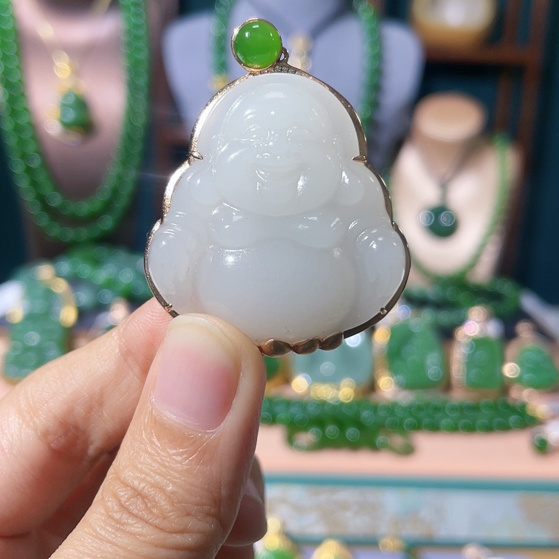 和田玉（白玉）颈饰18K金镶嵌