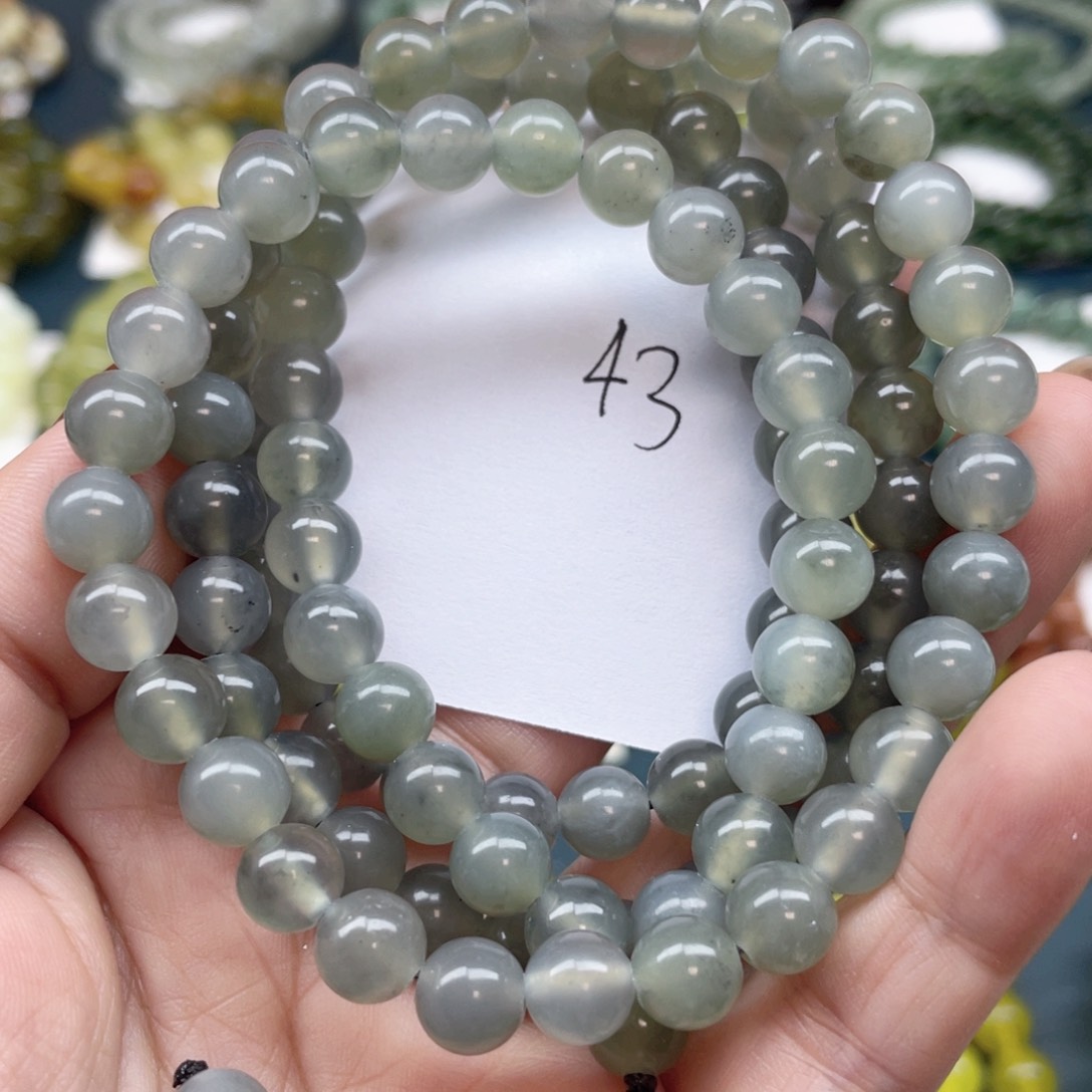 未镶嵌蛇纹石玉手链我****来