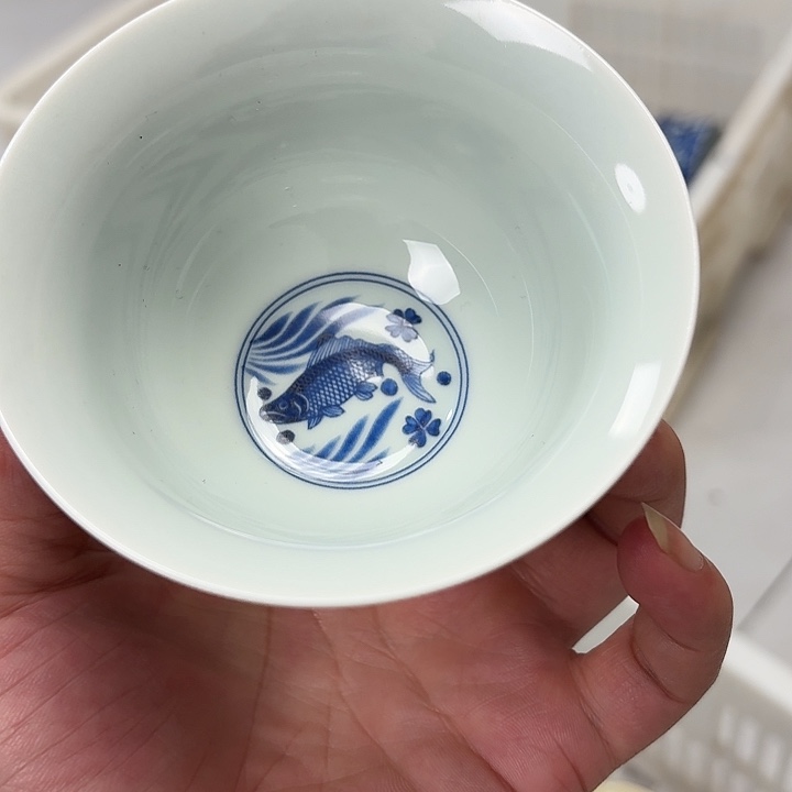 瓷片青花鱼藻大压手杯景德镇