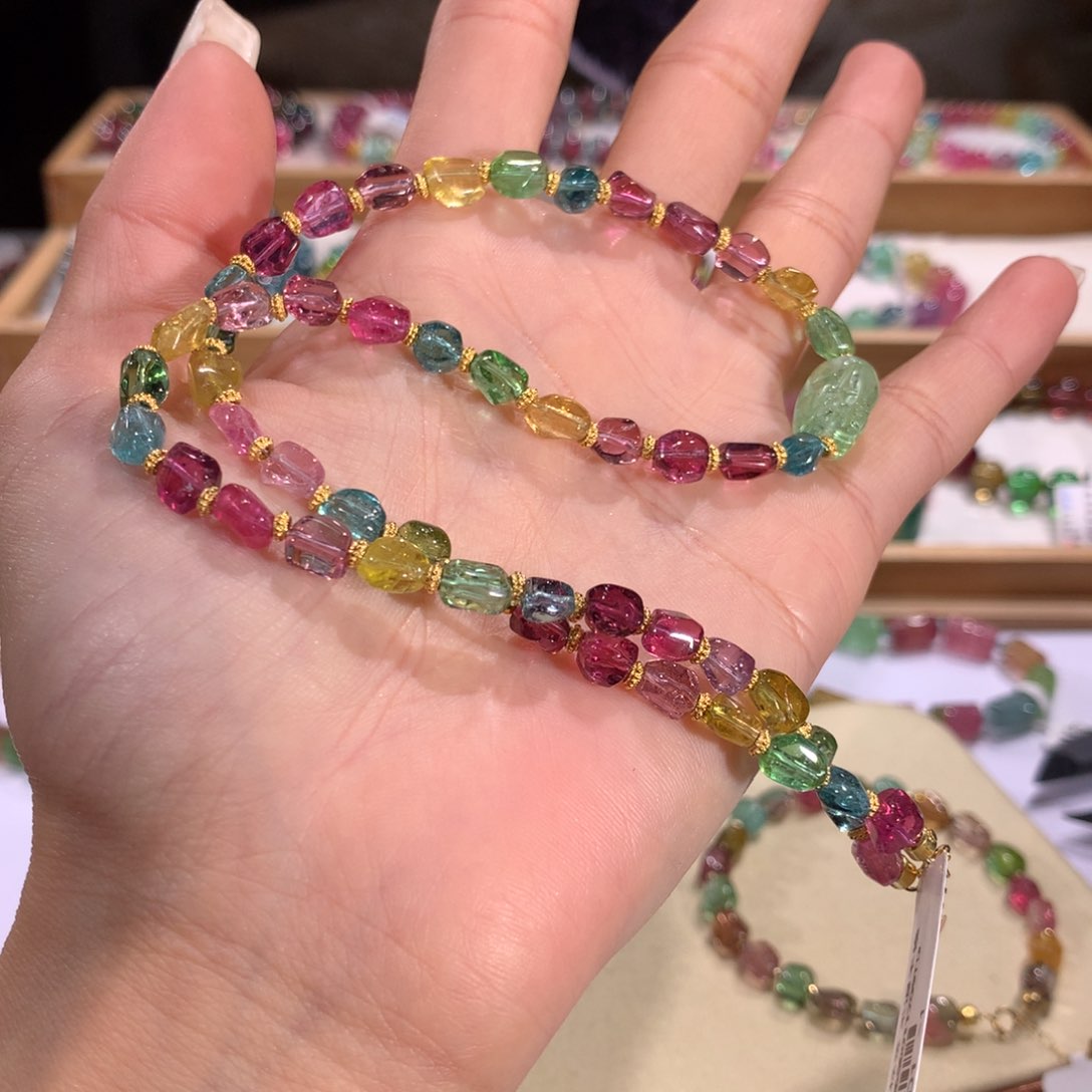 碧玺多样性发货一件未镶嵌