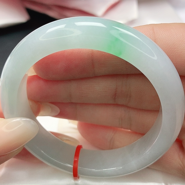 翡翠手镯未镶嵌缅甸天然A货翡翠