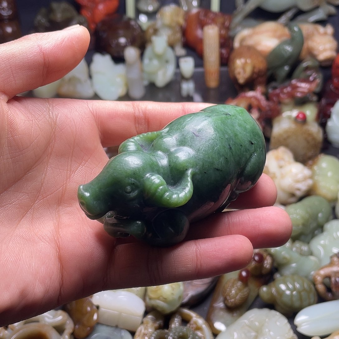 二***哥和田玉（糖玉）未镶嵌颈饰