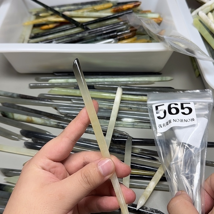 小***椰蛇纹石玉未镶嵌发饰