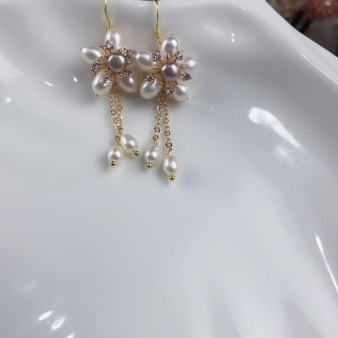 锆石纯铜合金白色梅花流苏耳钩