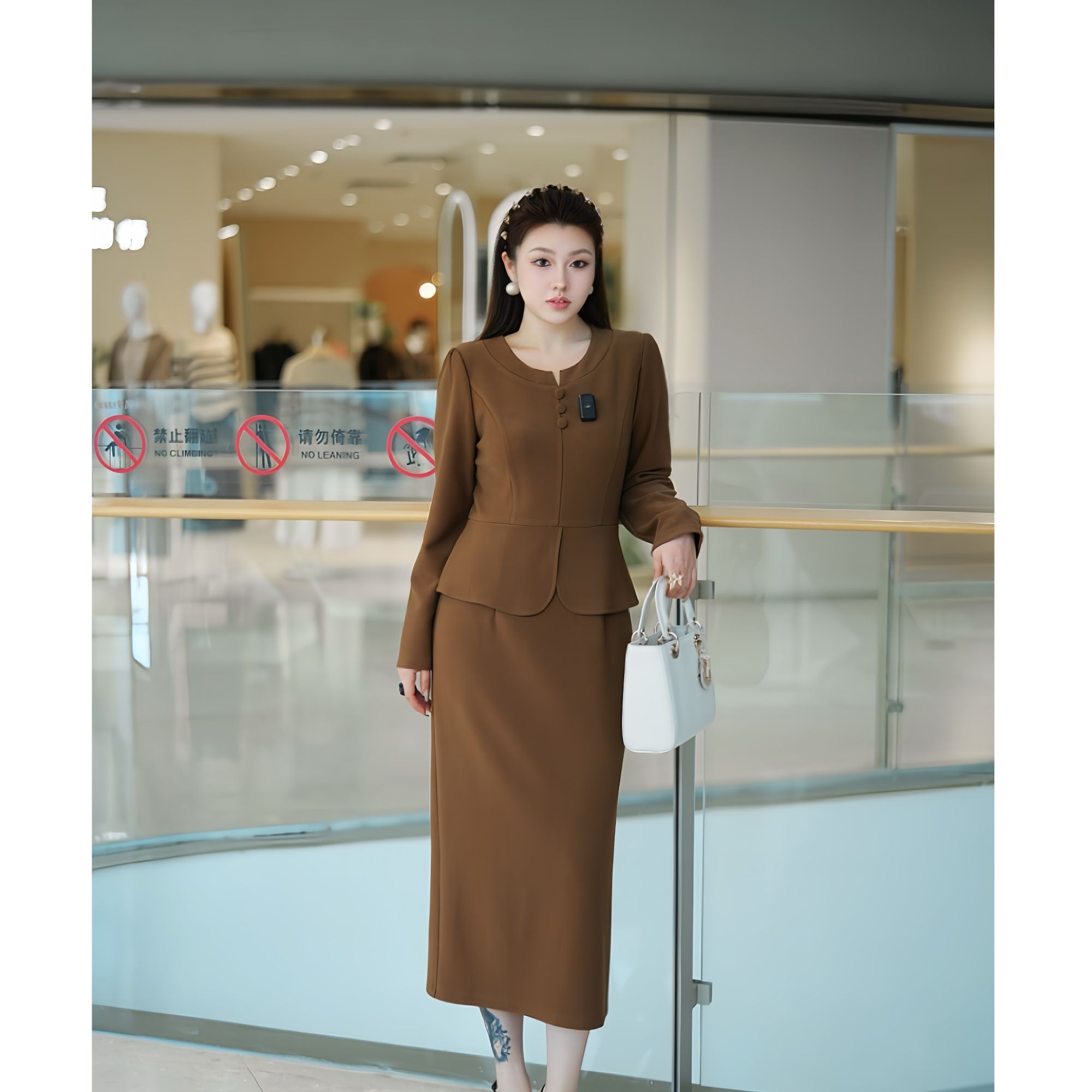 XYD71783时尚大气拼接假两件高腰大码连衣裙黑色气质秋冬大码女装