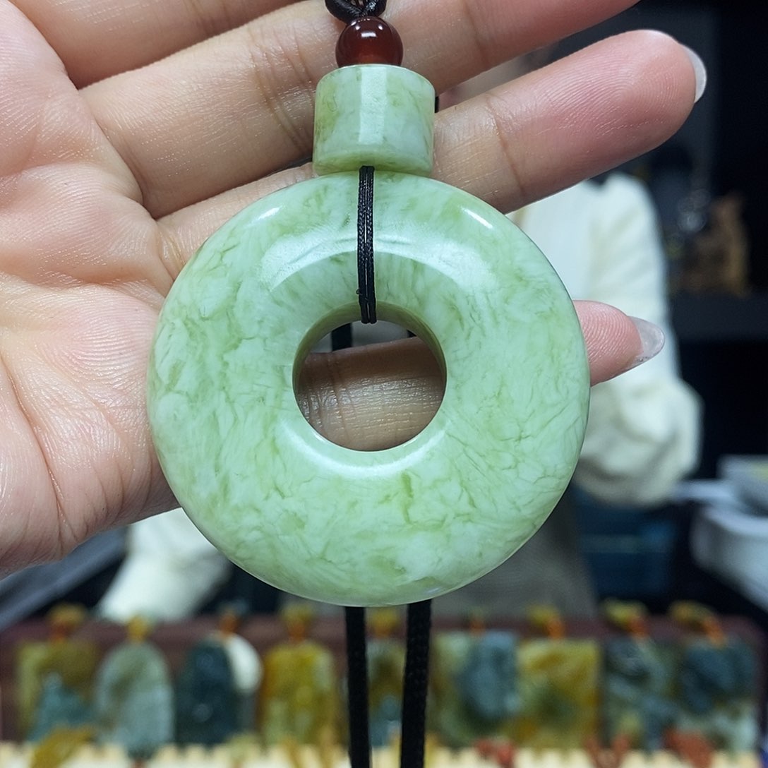 未镶嵌岫玉挂件吊坠项链