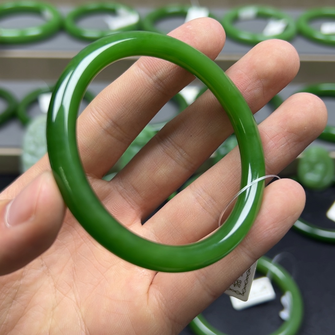 和田玉（碧玉）手镯未镶嵌