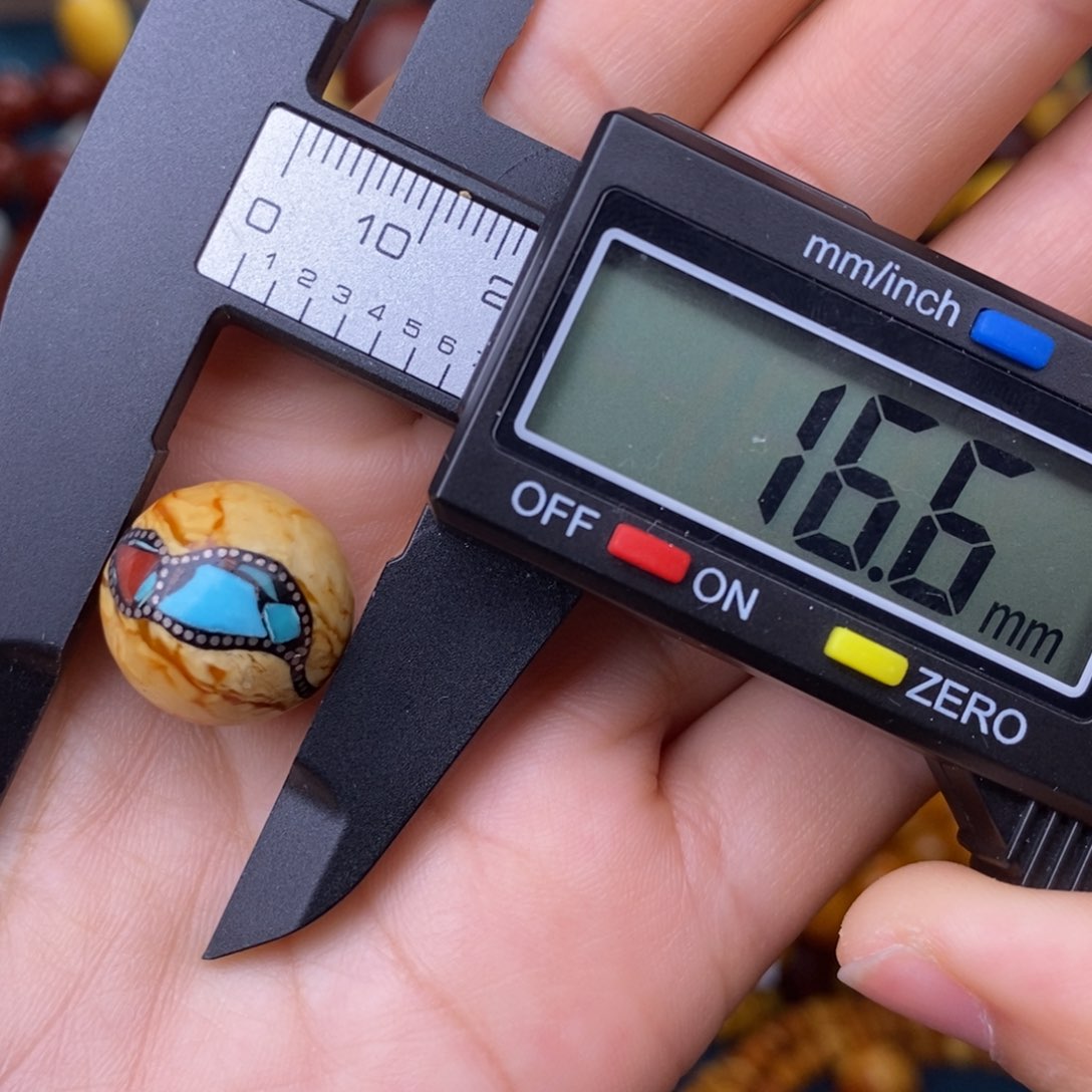 蜜蜡裸石未镶嵌蜜蜡