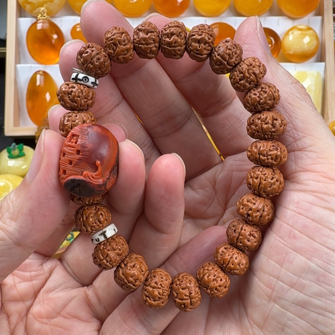 未镶嵌菩提吊坠南红