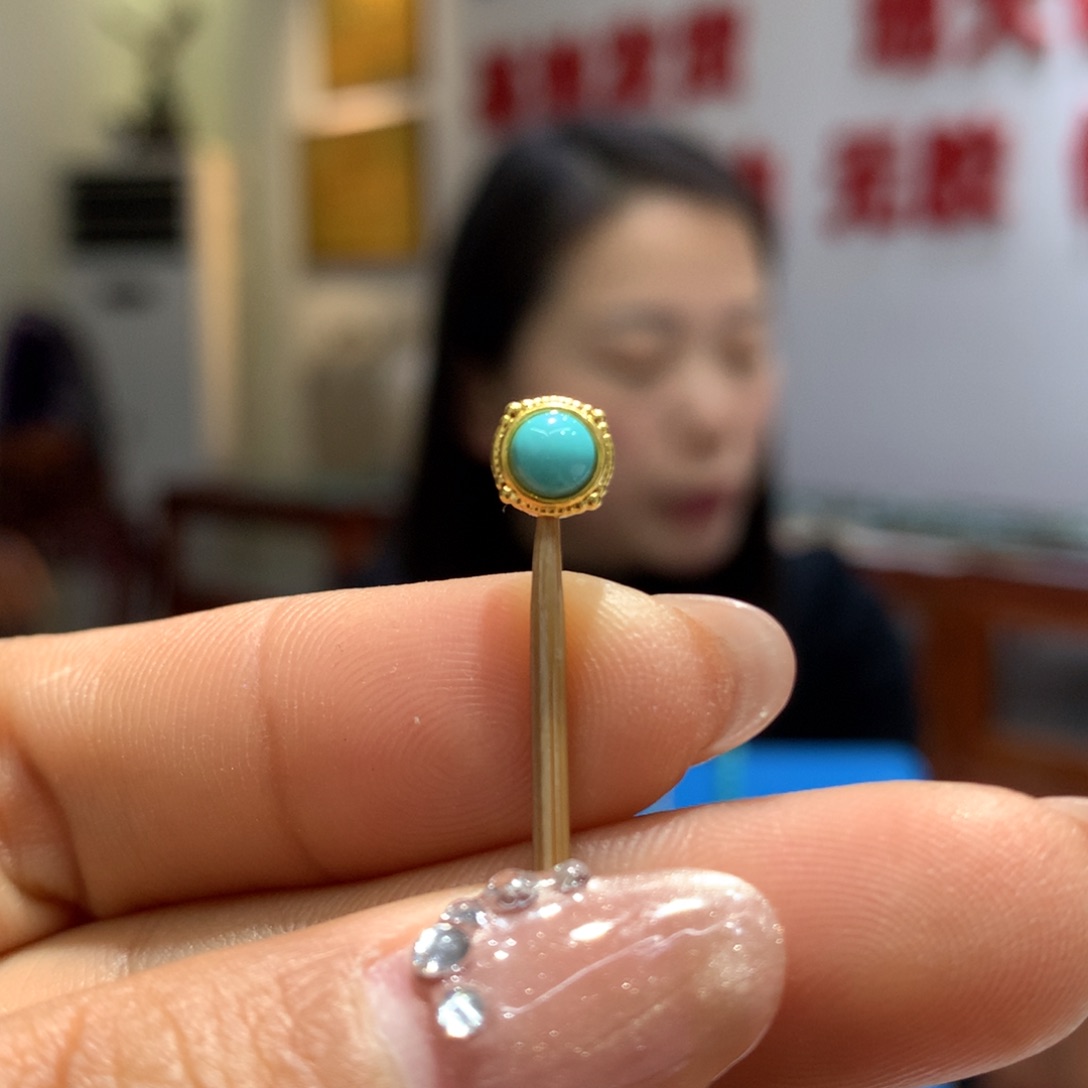 绿松石配饰18K金镶嵌