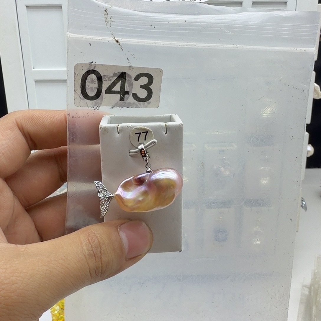 淡水珍珠颈饰合金