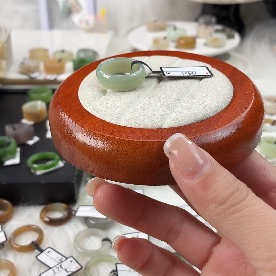 和田玉未镶嵌戒指Q12蓝轮胎内径18.1