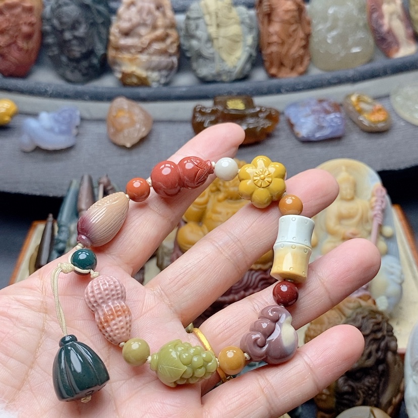 【闪购商品】定制石英质玉吊坠未镶嵌