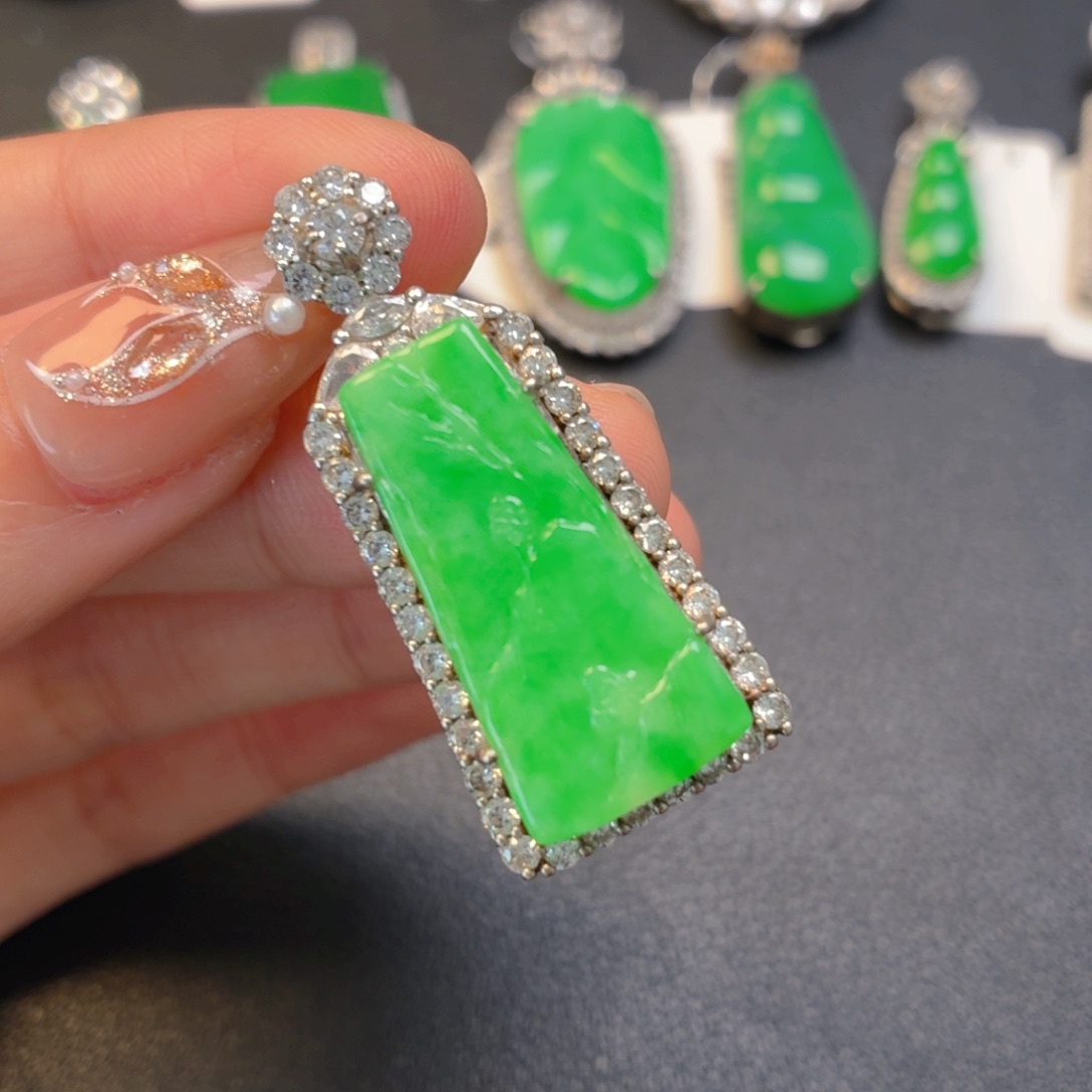 翡翠银S925镶嵌颈饰