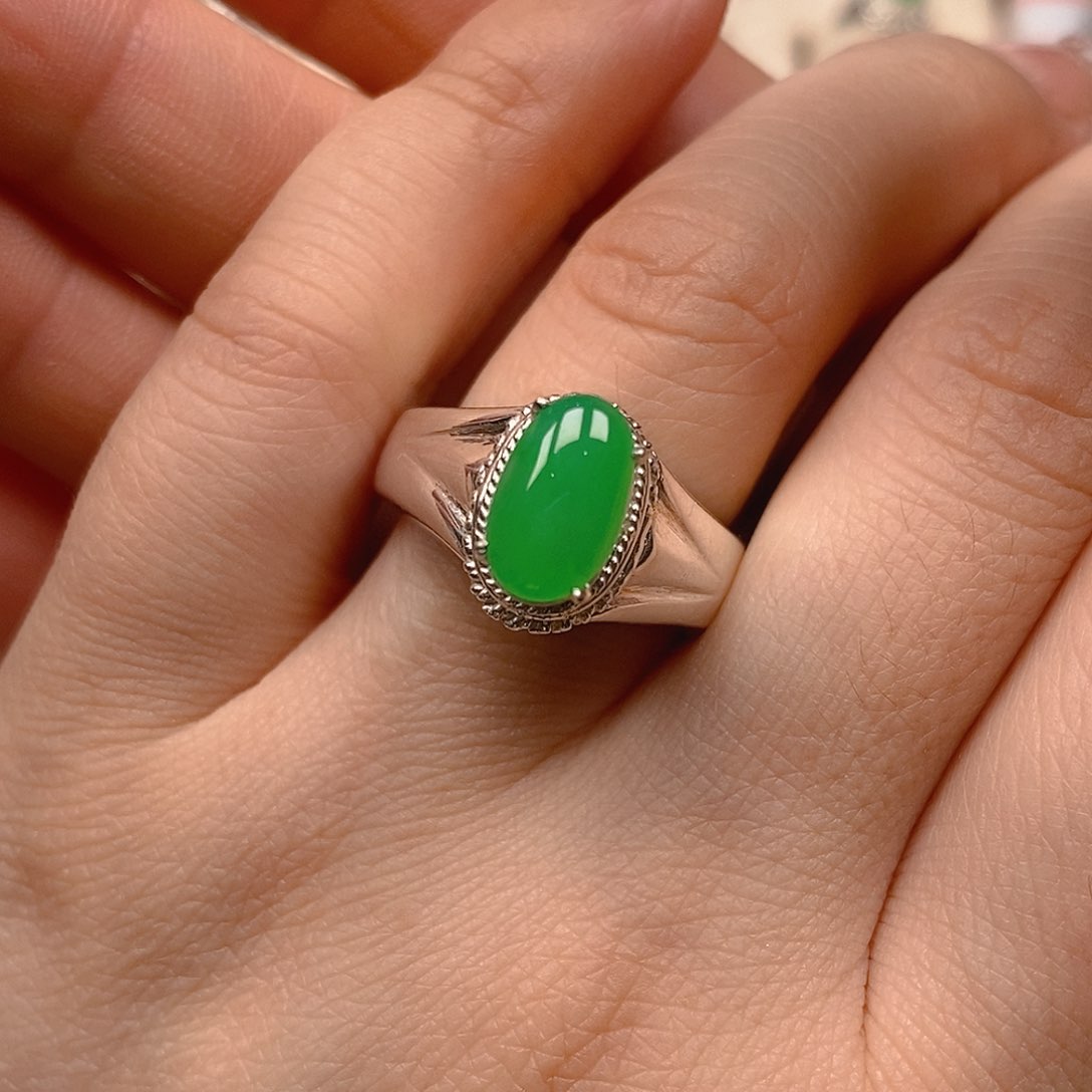 翡翠戒指未镶嵌翡翠蛋面