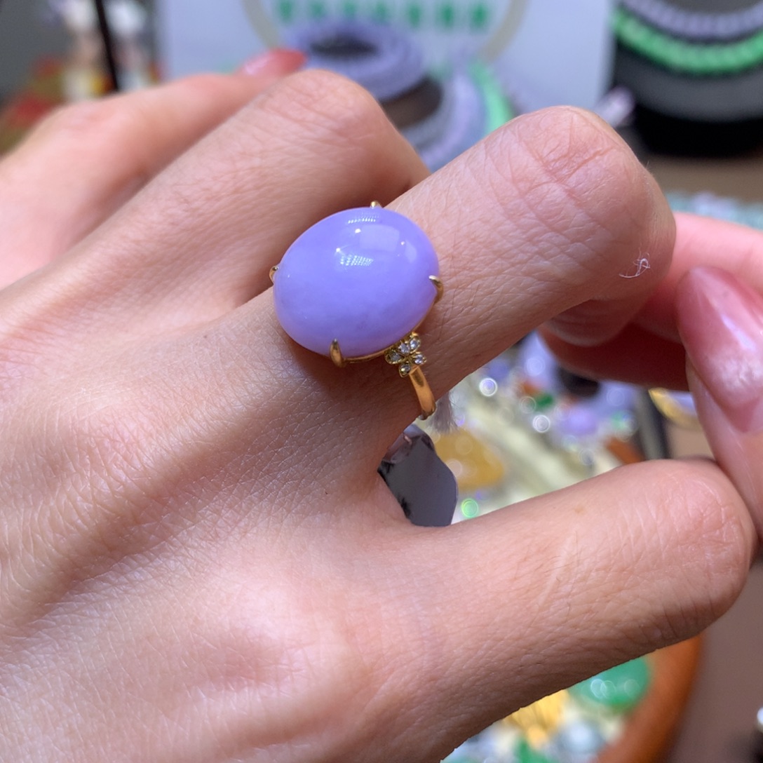 拾***荒翡翠18K金镶嵌颈饰