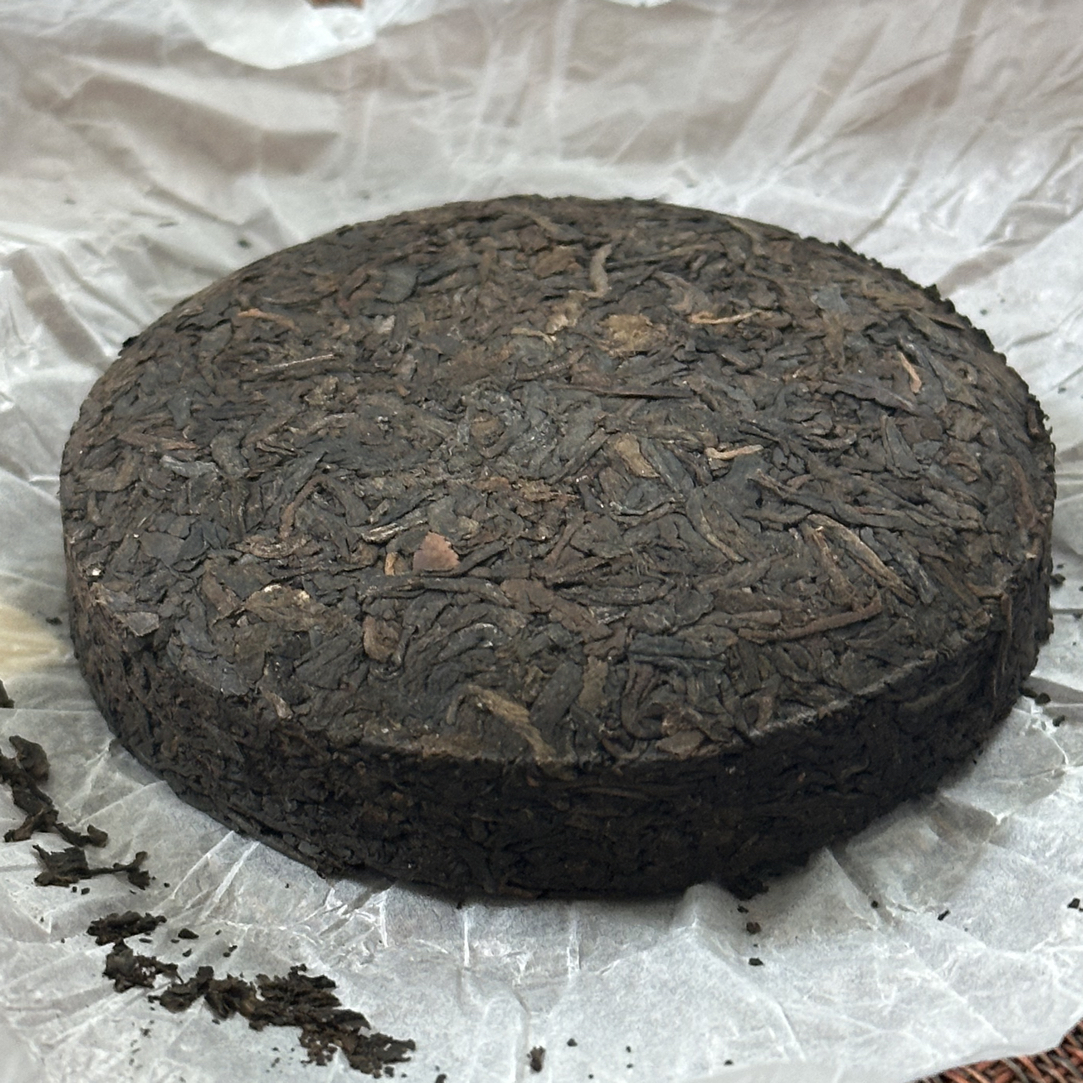 六堡老茶！2001年广西梧州六堡茶90克小圆饼！拍6发7！